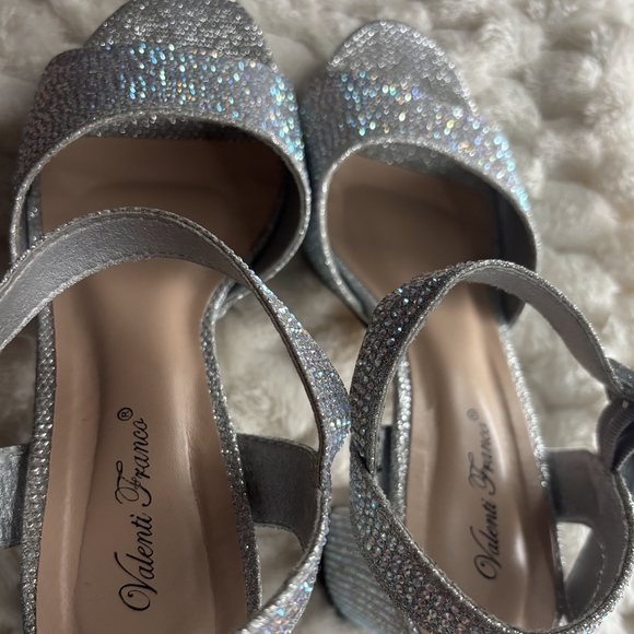 Heels - Picture 3 of 6